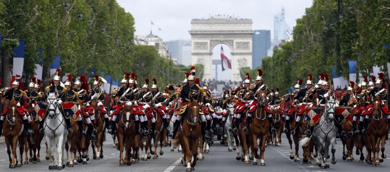 « Si nous ne faisons rien, le dernier soldat français défilera sur les Champs-Élysées le 14 juillet 2040 »