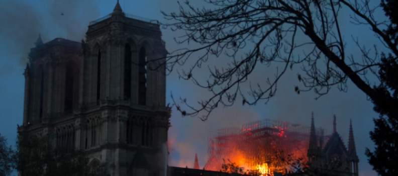 Vu dans Aleteia : Incendie à Notre-Dame de Paris : la classe politique face à un évènement historique