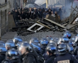 Antifas, Sivens, Notre-Dame-des-Landes : le Gouvernement doit lutter contre la violence gauchiste !