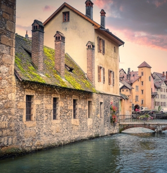 [Tribune] Faut-il considérer le drame d’Annecy comme un fait divers ? | L’Incorrect
